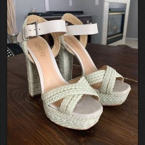 Schutz Woven Ivory And Beige Sandals Size 7.5B